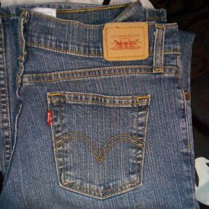 Girls levi's 518 super low boot cut Jeans